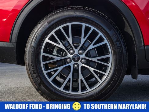 Used 2025 Ford Escape SE w/ PHEV Premium Package image 20