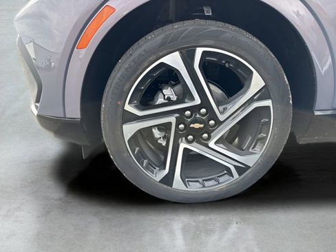 New 2026 Chevrolet Equinox EV LT w/ Convenience Package II image 32