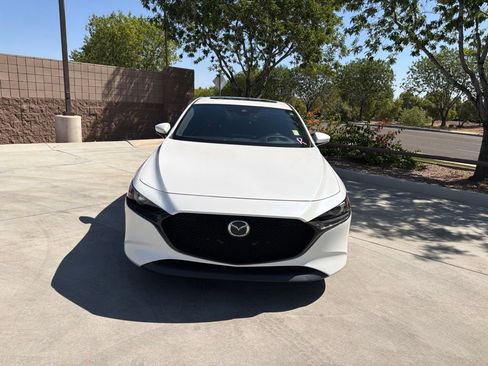 Used 2022 MAZDA MAZDA3 s FWD image 4
