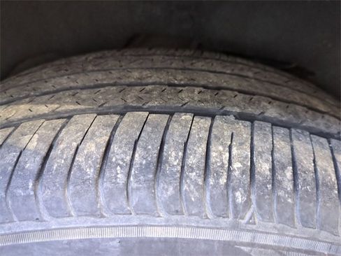 Used 2023 Subaru Forester Touring image 9