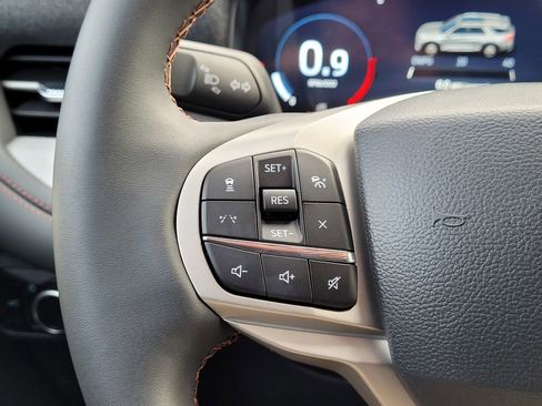 New 2026 Ford Explorer Active image 40