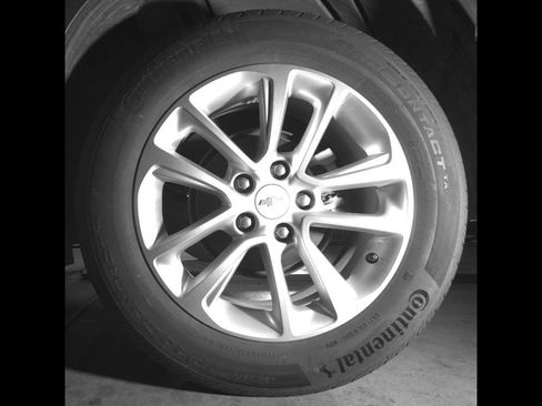 Used 2025 Chevrolet TrailBlazer LS w/ LS Convenience Package FWD image 14