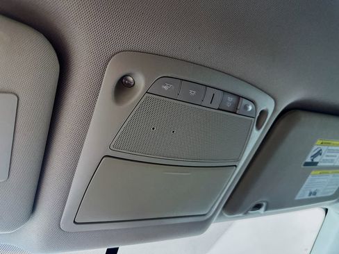 Used 2017 Nissan Rogue SV w/ Midnight Edition Package image 30