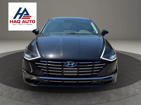 Used 2021 Hyundai Sonata SE FWD image 2
