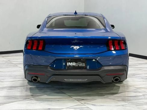 Used 2024 Ford Mustang Coupe RWD image 7