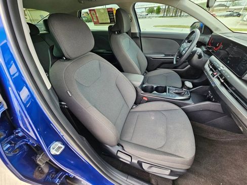 Used 2025 Kia K4 FWD image 20