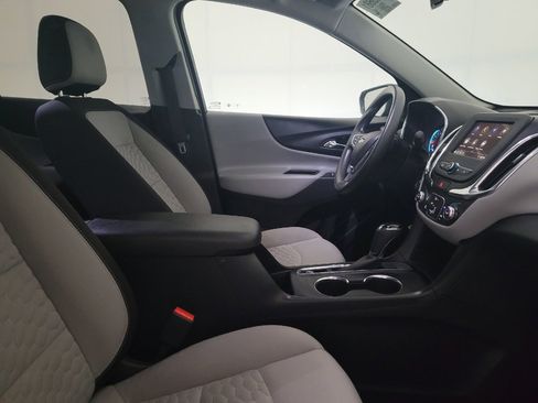 Used 2020 Chevrolet Equinox LT w/ LPO, Floor Liner Package image 21