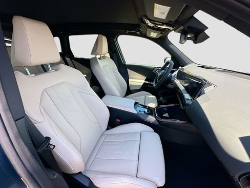 New 2026 BMW X3 xDrive30i w/ Premium Package AWD/4WD image 21