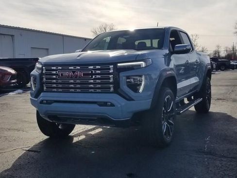 New 2026 GMC Canyon Denali image 3
