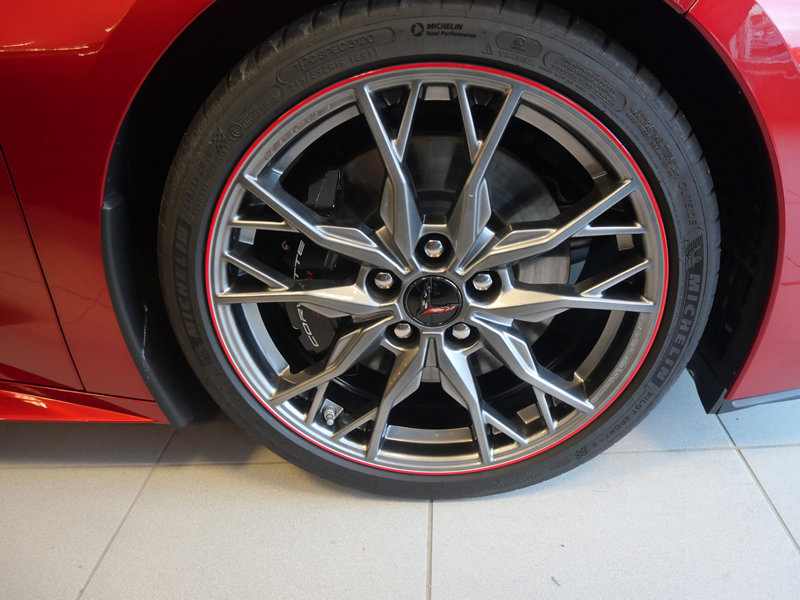 Used 2024 Chevrolet Corvette Stingray Preferred Conv w/ Z51 Performance Package RWD image 5