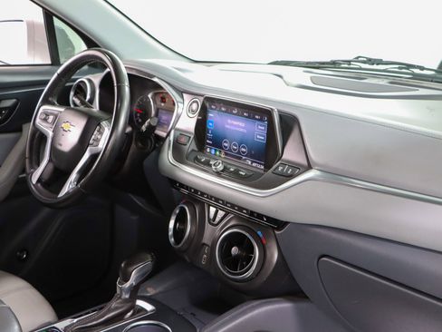 Used 2019 Chevrolet Blazer LT image 25