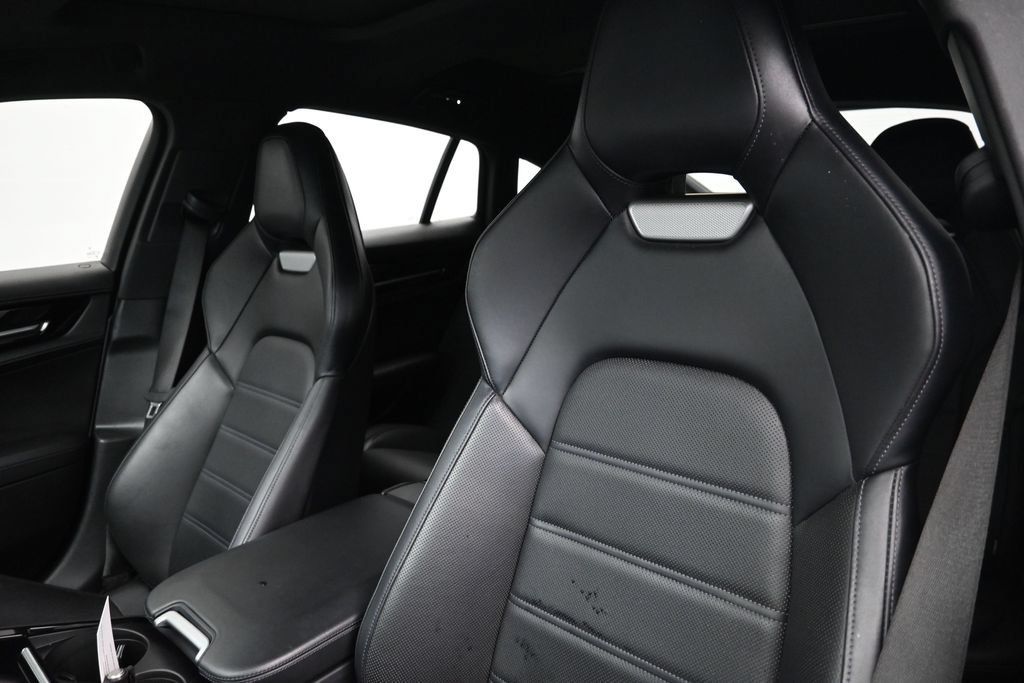Certified 2024 Porsche Panamera 4 AWD/4WD image 5