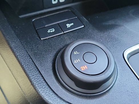 Used 2022 Ford Ranger XLT w/ Equipment Group 302A High AWD/4WD image 32