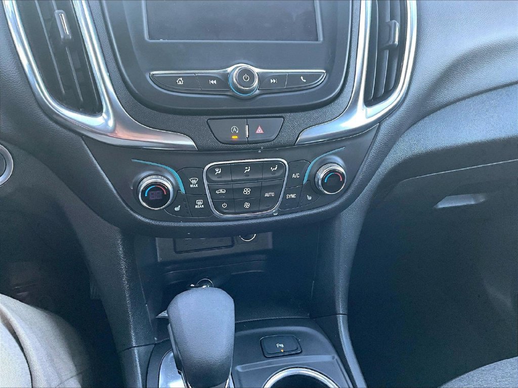 Used 2024 Chevrolet Equinox LT AWD/4WD image 24