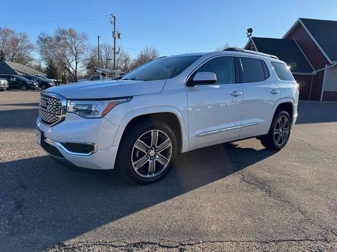 Used 2017 GMC Acadia Denali image 10