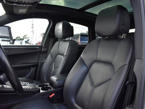 Used 2017 Porsche Macan GTS AWD/4WD image 24