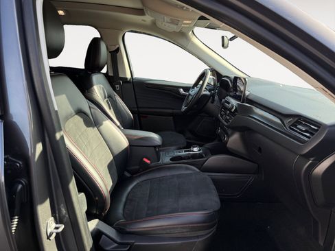 Used 2022 Ford Escape SEL w/ SEL Stealth AWD Package image 19