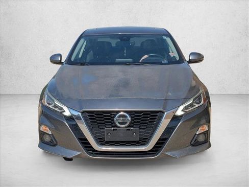 Used 2020 Nissan Altima 2.5 SL FWD image 2