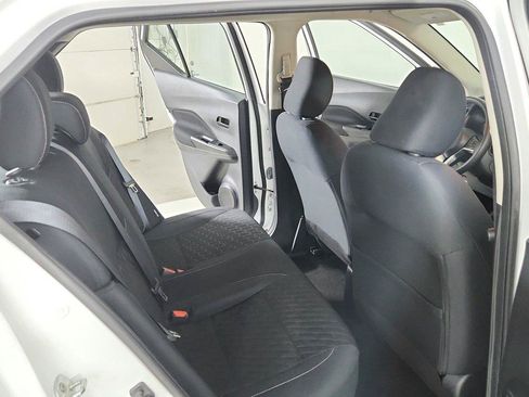 Used 2022 Nissan Kicks S FWD image 16