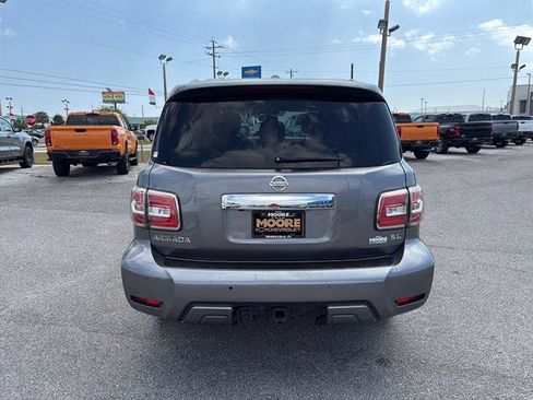 Used 2020 Nissan Armada SL image 6