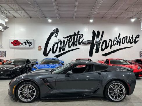 Used 2017 Chevrolet Corvette Grand Sport image 2