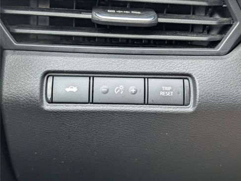 Used 2025 Nissan Altima 2.5 SV FWD image 19