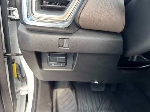 Used 2024 GMC Canyon Denali AWD/4WD image 31