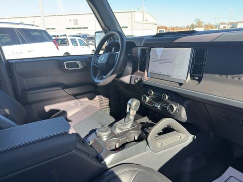 New 2025 Ford Bronco Big Bend w/ Black Diamond Package AWD/4WD image 12