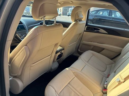 Used 2019 Lincoln MKZ Reserve w/ Reserve Plus Package FWD image 11