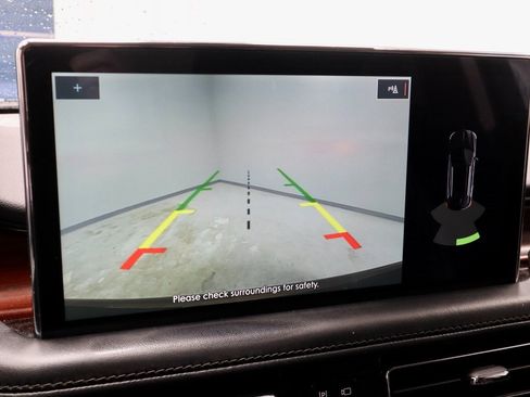 Used 2022 Lincoln Nautilus Reserve image 2