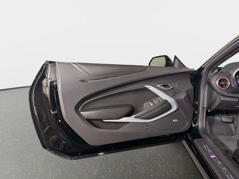 Used 2022 Chevrolet Camaro SS RWD image 21
