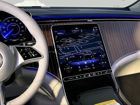 New 2026 Mercedes-Benz EQE 320 4MATIC SUV image 8