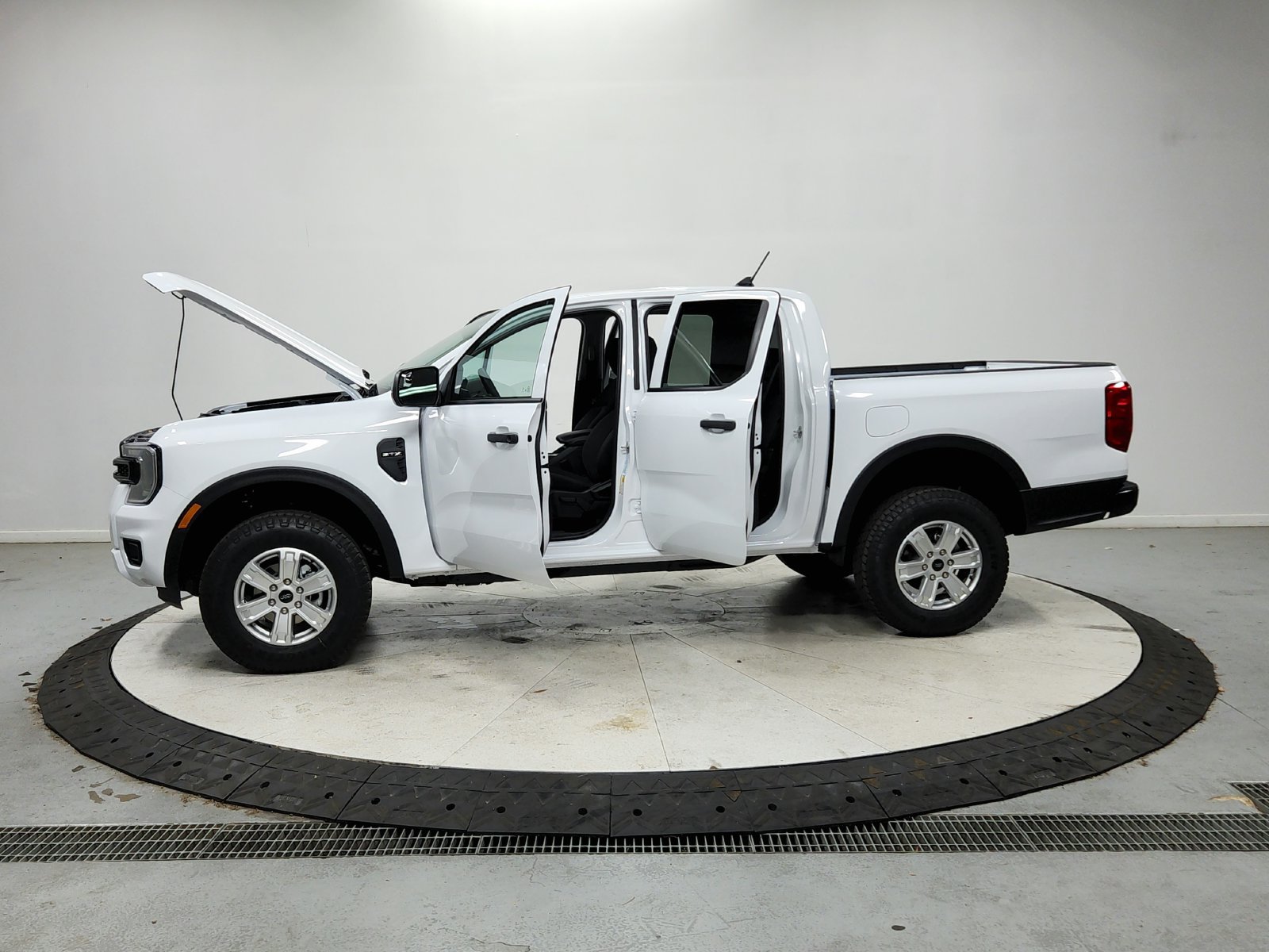 New 2026 Ford Ranger XL w/ Trailer Tow Package RWD image 13
