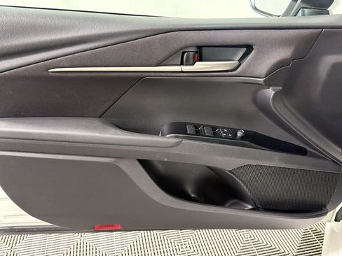 Used 2025 Toyota Camry LE FWD image 11