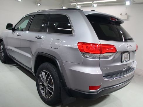 Used 2017 Jeep Grand Cherokee Limited AWD/4WD image 15
