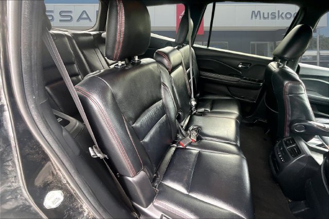 Used 2022 Honda Pilot Sport image 24
