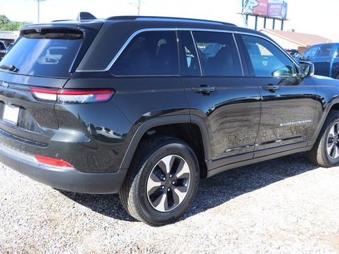 New 2024 Jeep Grand Cherokee Limited 4xe w/ Luxury Tech Group II image 7