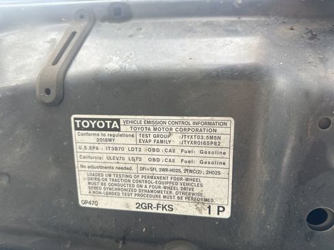 Used 2018 Toyota Tacoma TRD Off-Road w/ Technology Package image 13