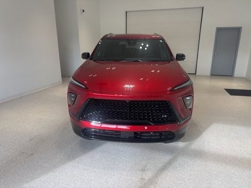 Certified 2025 Buick Enclave Sport Touring w/ Trailering Package, 5000 lbs. image 2