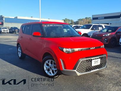 Certified 2025 Kia Soul LX w/ LX Technology Package