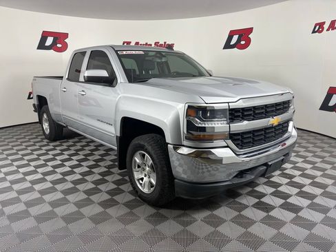 Used 2018 Chevrolet Silverado 1500 LT AWD/4WD image 10