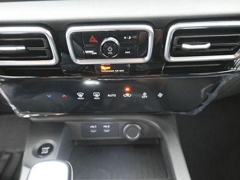 New 2026 Nissan Sentra SV w/ Floor Mat Package image 4