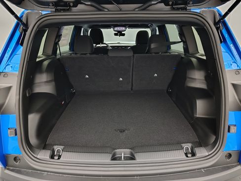 New 2026 Jeep Cherokee Laredo AWD/4WD image 11