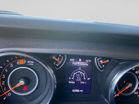 Used 2023 Jeep Wrangler Unlimited Sport AWD/4WD image 30