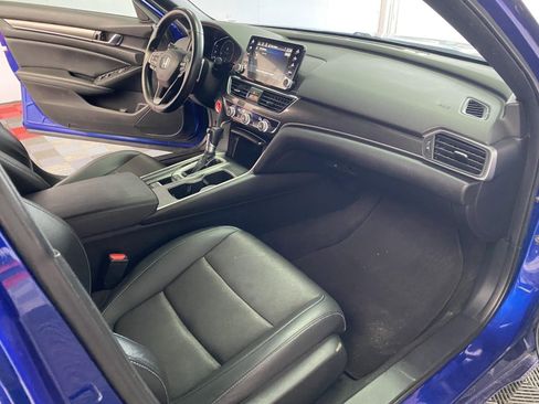 Used 2019 Honda Accord Sport image 8