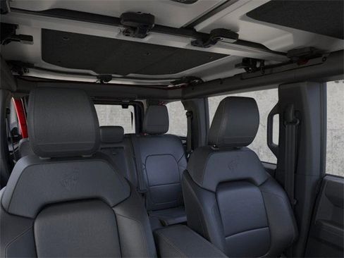 New 2025 Ford Bronco Badlands image 12