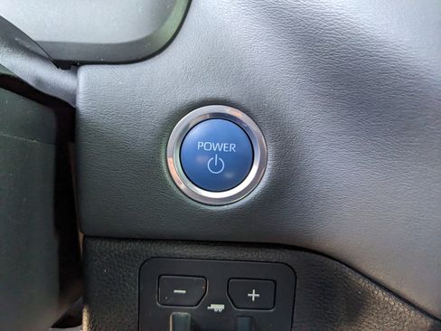 Used 2024 Toyota Tundra Platinum image 31