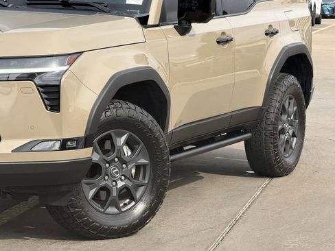 Used 2024 Lexus GX 550 550 Overtrail image 3