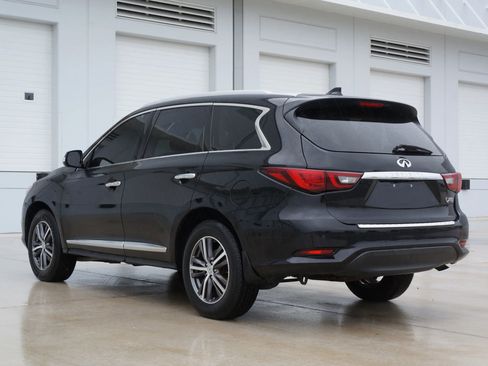 Used 2019 INFINITI QX60 Luxe w/ Essential Package image 9