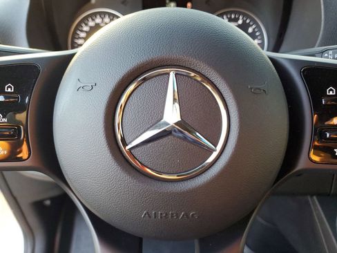 Used 2023 Mercedes-Benz Sprinter 2500 image 19